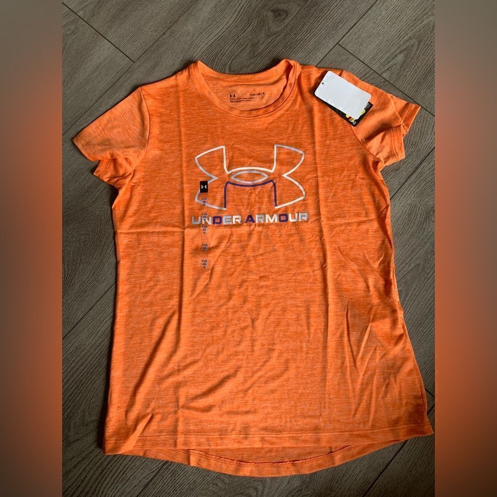 Under Armour girls t shirt great to use for any sport practice